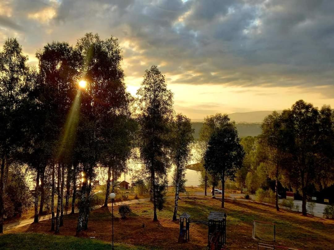 Hotel Vlasina - Vlasinsko Jezero Vlasina Rid Exteriör bild