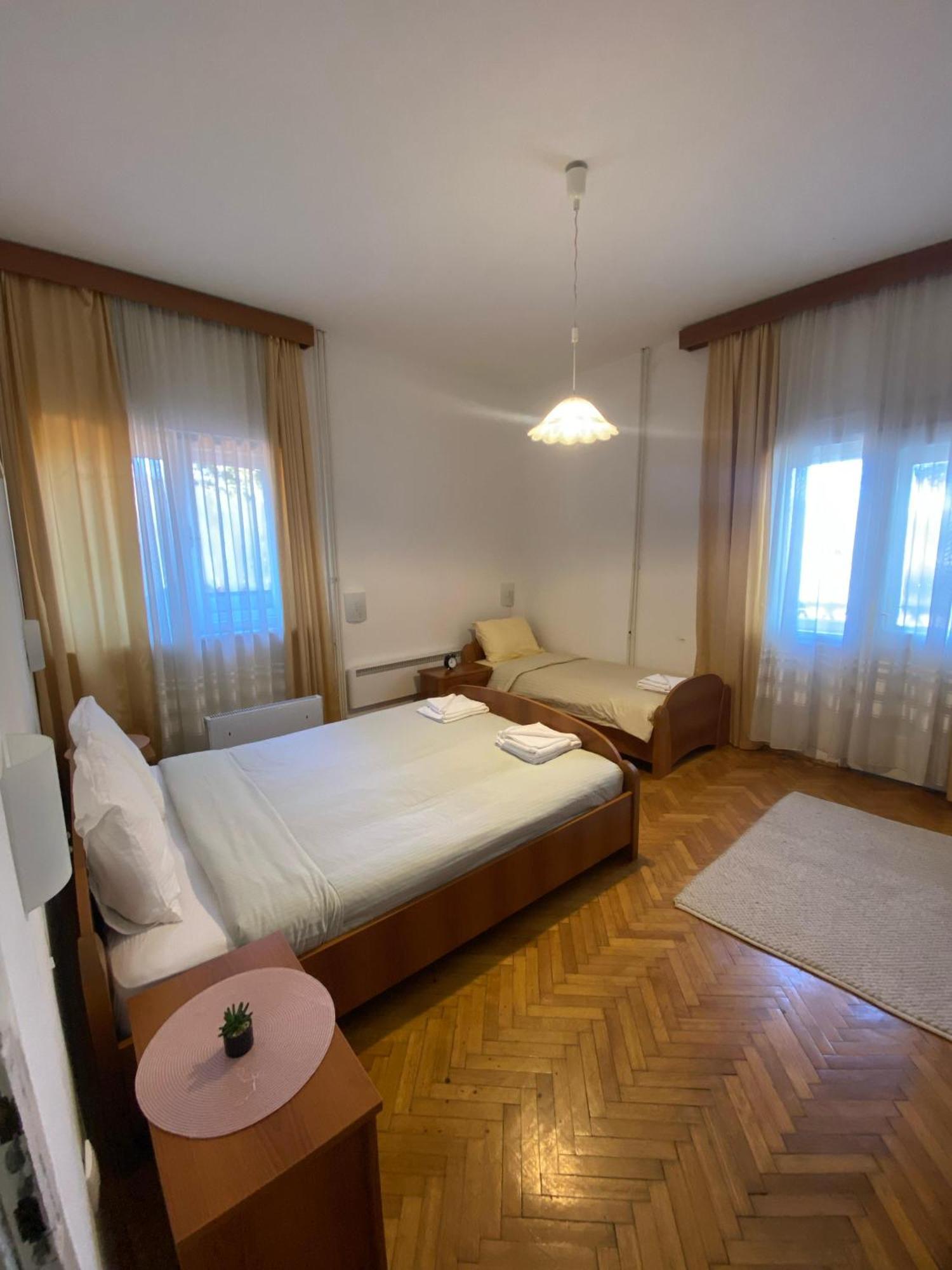 Hotel Vlasina - Vlasinsko Jezero Vlasina Rid Exteriör bild